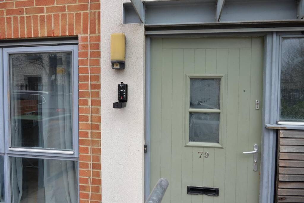 London 4 Bedroom House 외부 사진